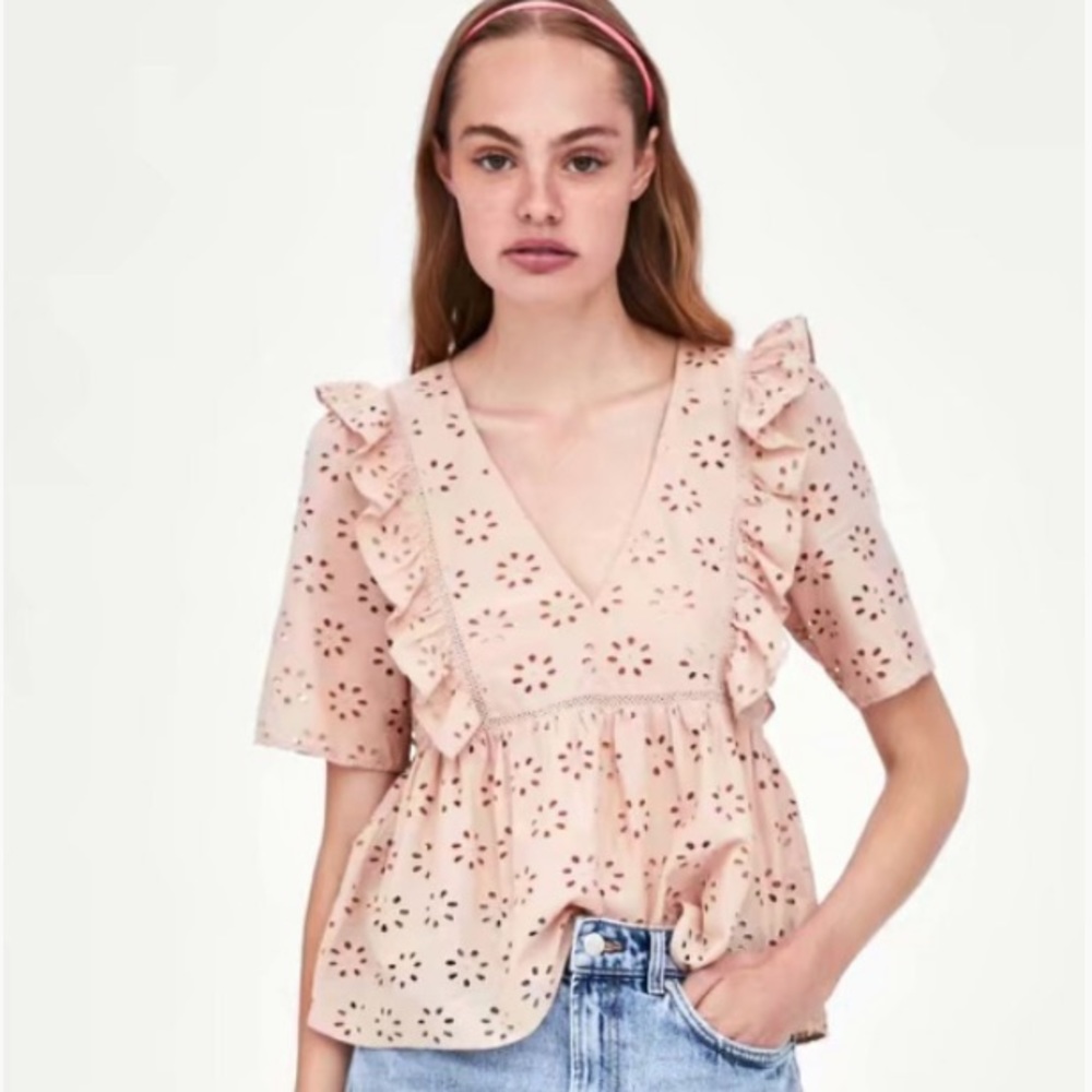 Zara Pink Floral Ruffle Blouse Size Medium